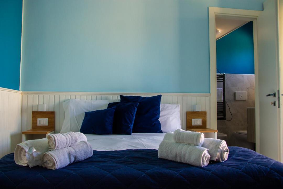 B&B Libra Rooms & Suite Salerno Luaran gambar
