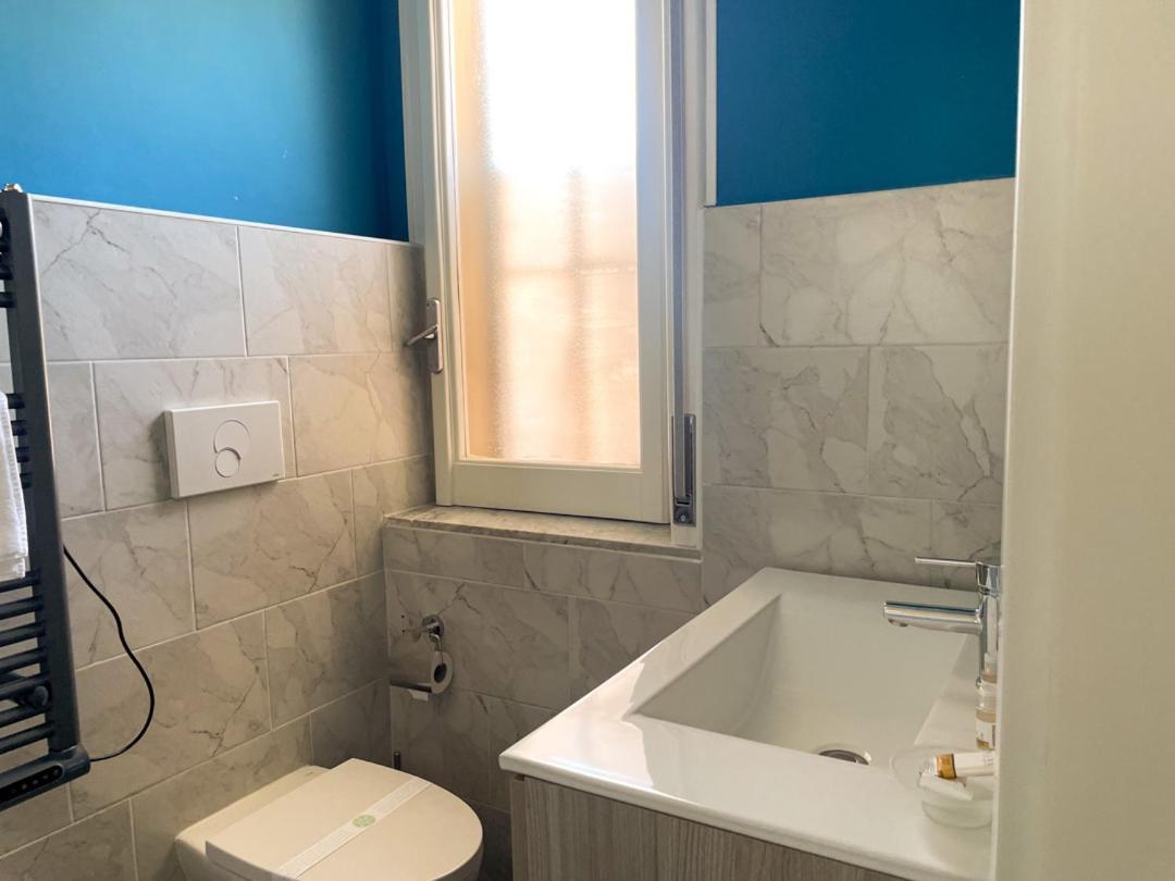 B&B Libra Rooms & Suite Salerno Luaran gambar
